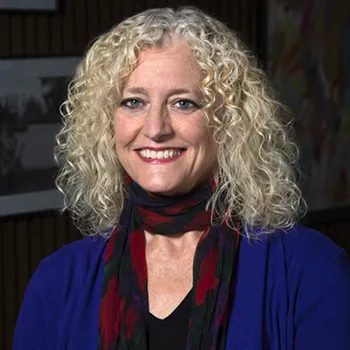 Lisa Brooten's headshot