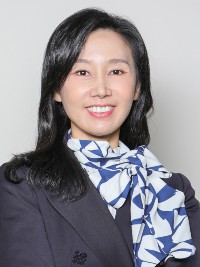 Sujung Cho's headshot