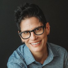 Allison Hammer's headshot