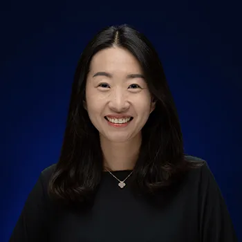 Heekyung Lee's headshot