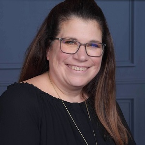 Rebecca McElhose's headshot