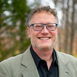 Clay Nielsen's headshot