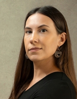 Alison Smith's headshot