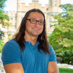 Christopher Walczak's headshot