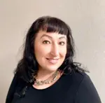 Louise Yoho's headshot